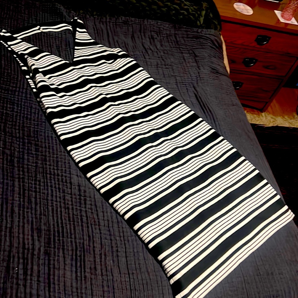 Betsy Johnson open-back black & white striped dress sz 12 EUC
